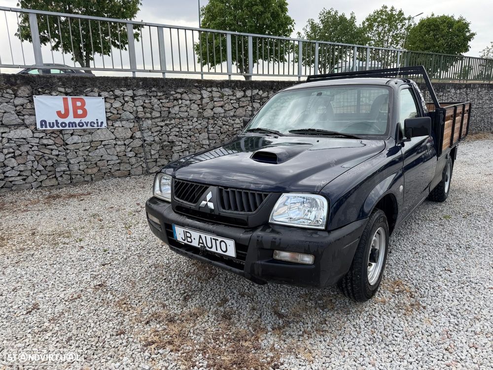 Mitsubishi L200 2.5TD Cab. Simples 3LUG Nacional - 2