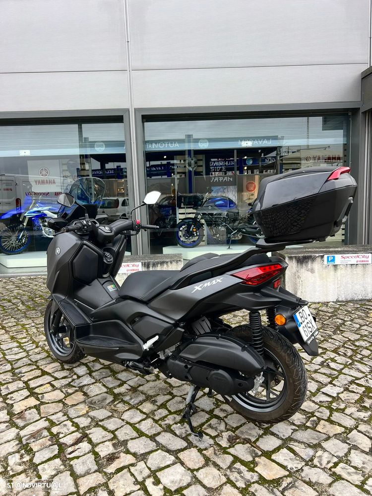 Yamaha X-Max - 3