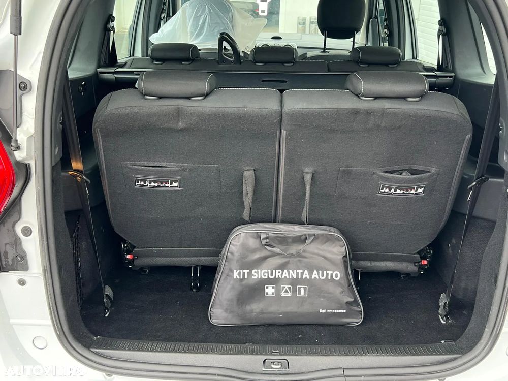 Dacia Lodgy TCe 130 GPF Stepway - 15