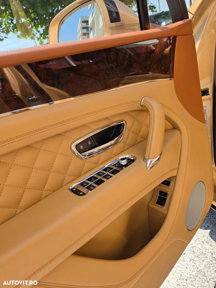 Bentley Bentayga - 10