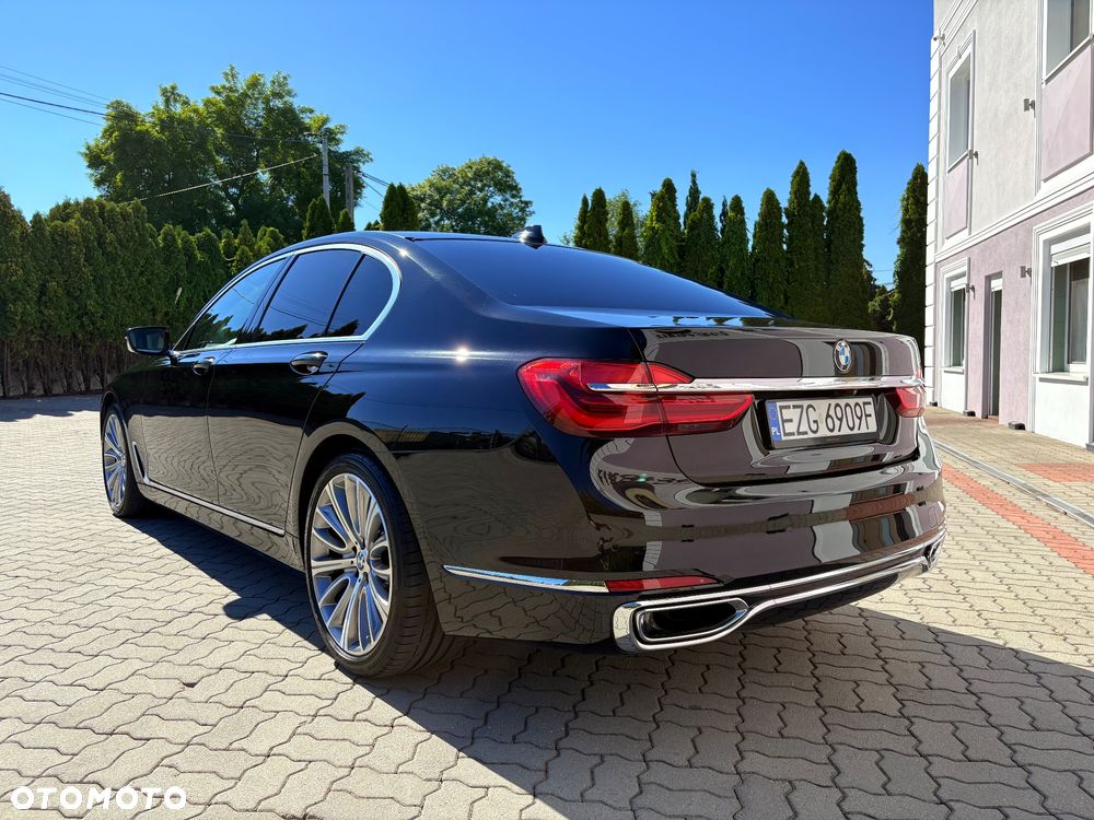 BMW Seria 7 740d xDrive - 6