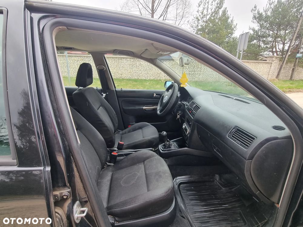 Volkswagen Bora 1.9 SDI - 9