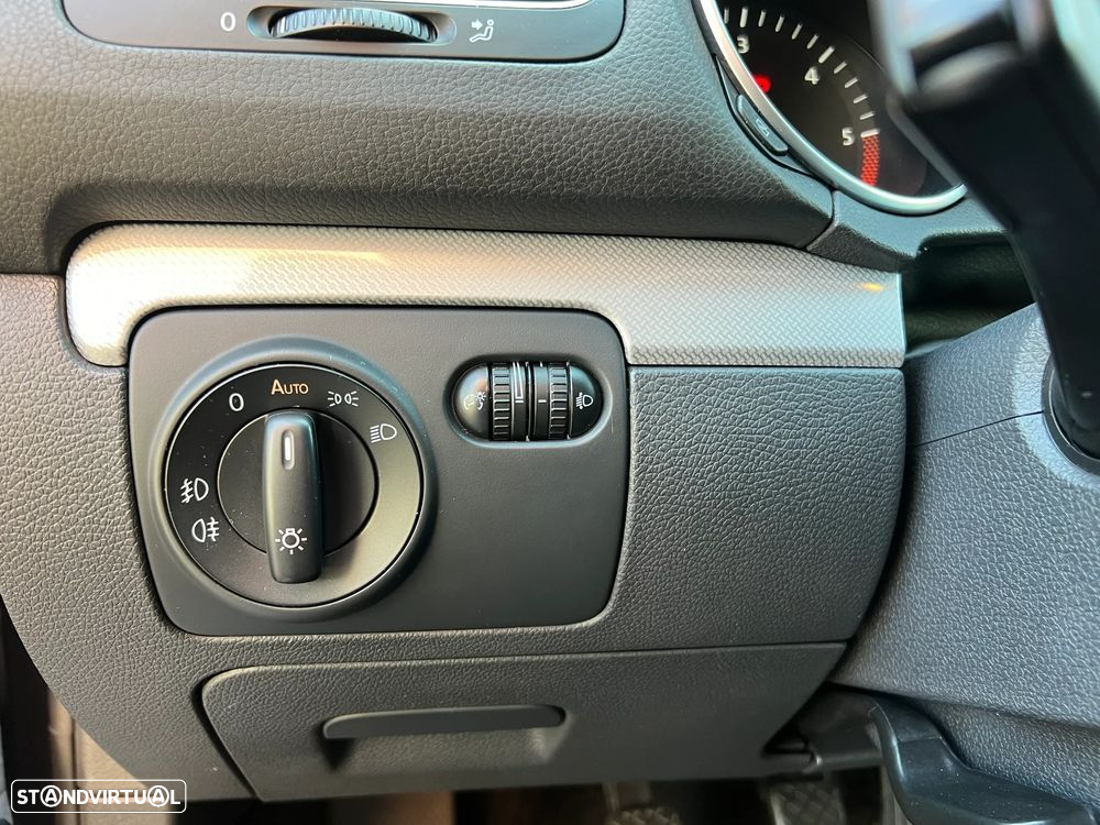 VW Golf Variant 2.0 TDi DPF MATCH - 17