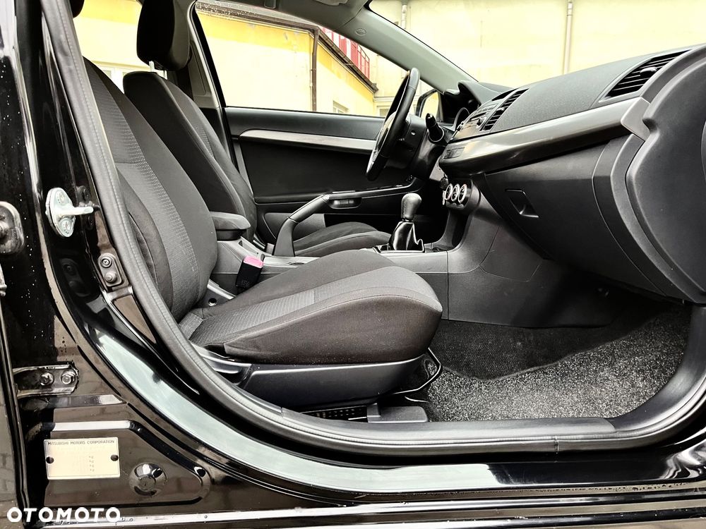 Mitsubishi Lancer 1.8 Intense - 9