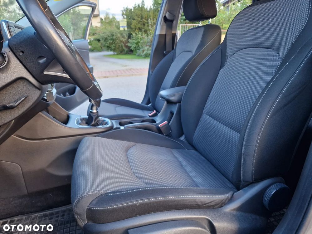 Hyundai i30 1.4 GO Plus - 21
