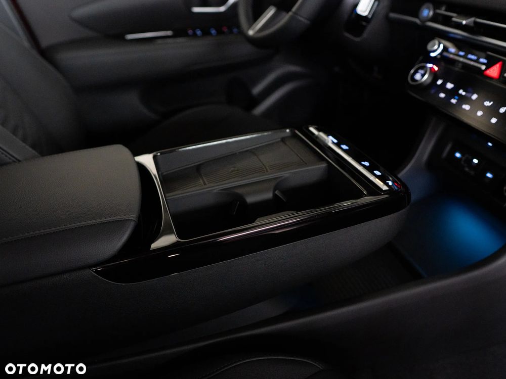 Hyundai Tucson 1.6 T-GDi HEV Executive 2WD - 31