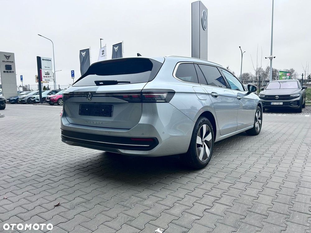Volkswagen Passat - 2