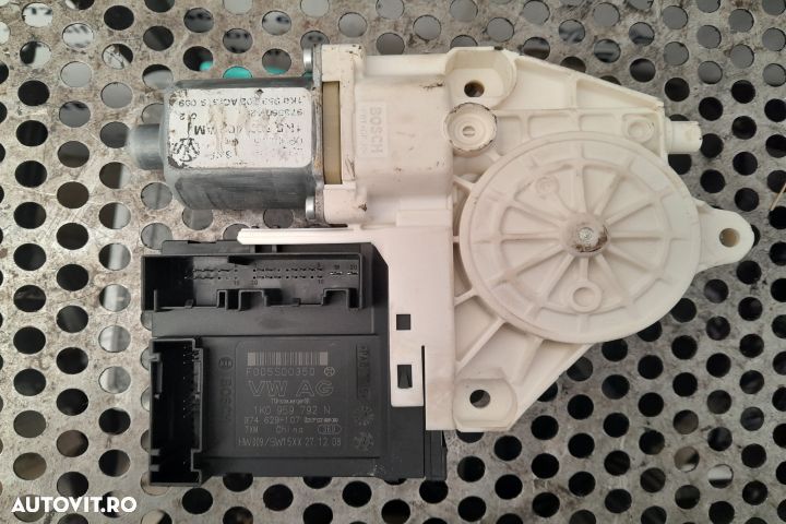 Motoras macara geam fata dreapta 1K0959792N Volkswagen VW Golf 5  [din 2003 pana  2009] Variant wag - 1