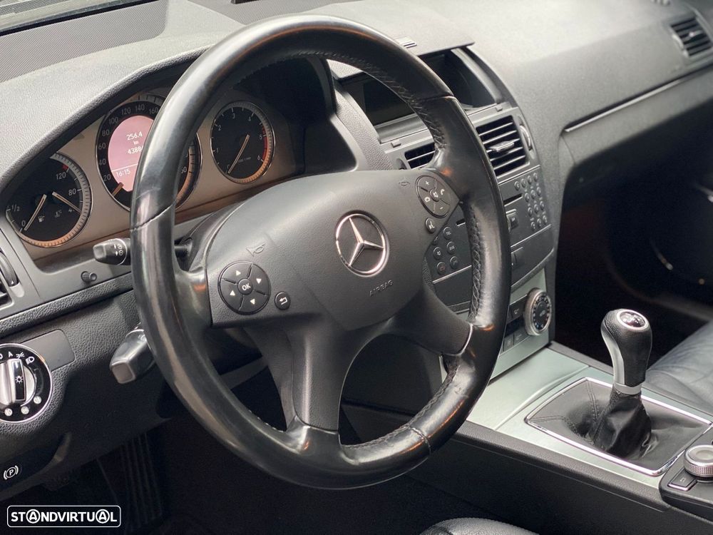 Mercedes-Benz C 220 CDi Avantgarde - 12