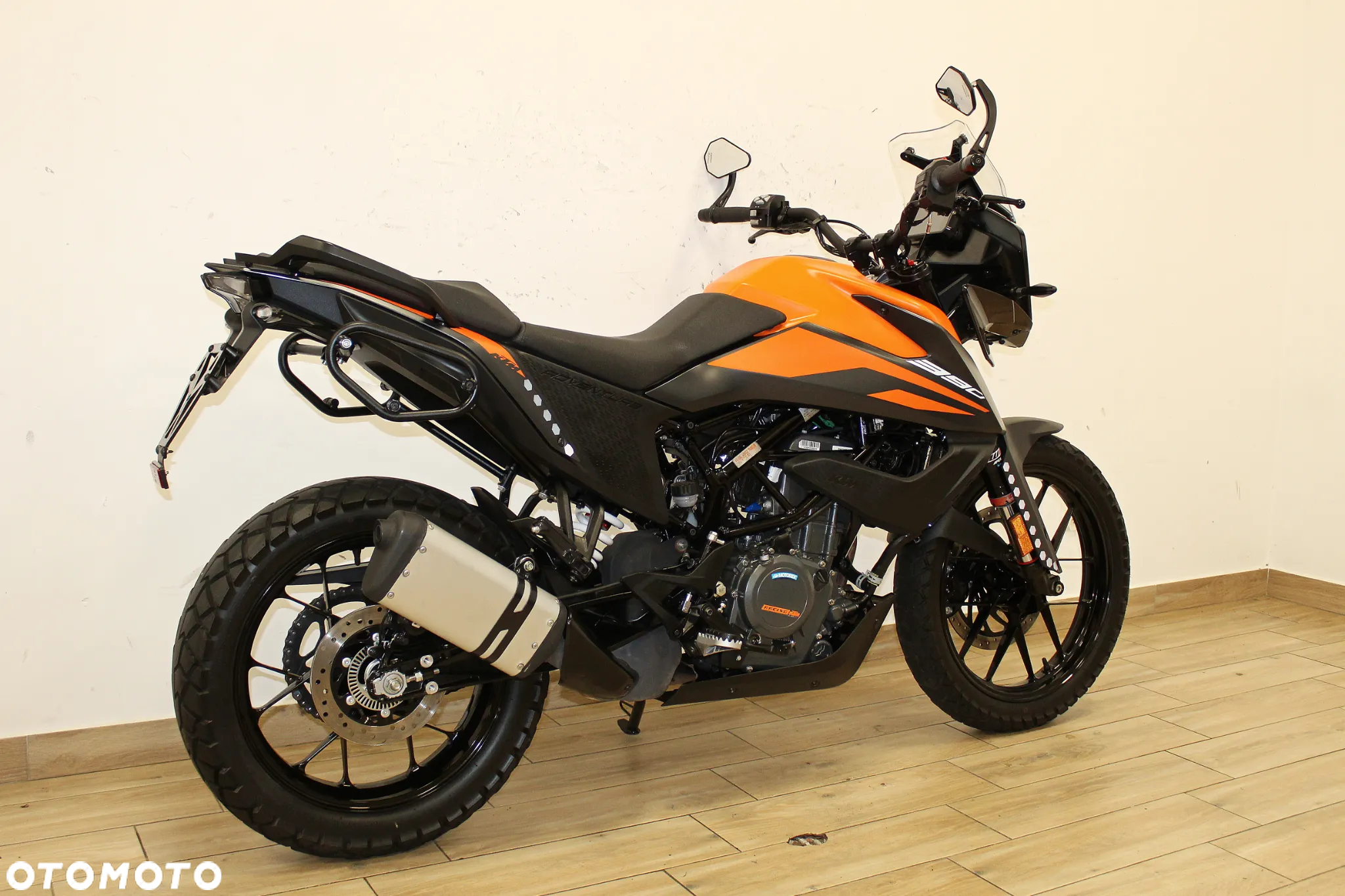 KTM Adventure - 10