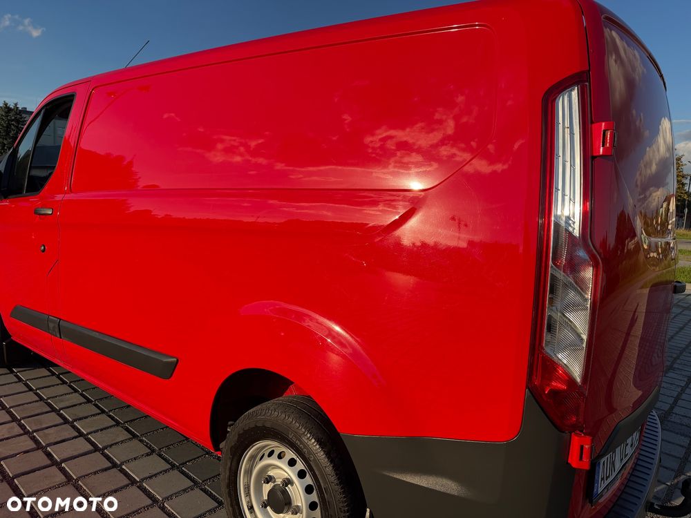 Ford TRANSIT CUSTOM - 24