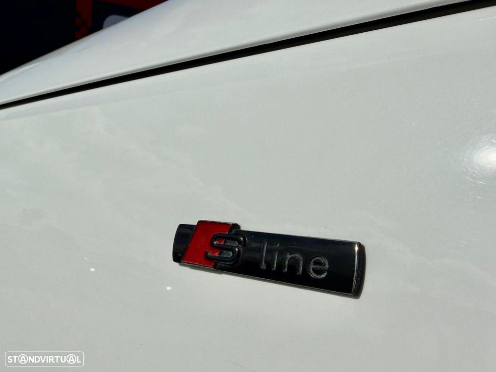 Audi A4 Avant 2.0 TDI S-line S tronic - 34