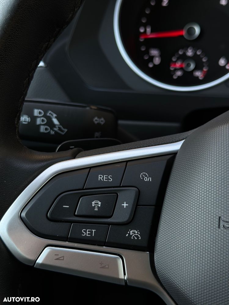 Volkswagen Tiguan 2.0 TDI SCR 4MOTION DSG Elegance - 33