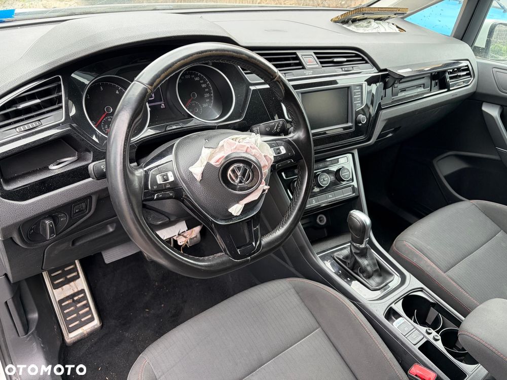 Volkswagen Touran 2.0 TDI SCR (BlueMotion Technology) DSG SOUND - 19
