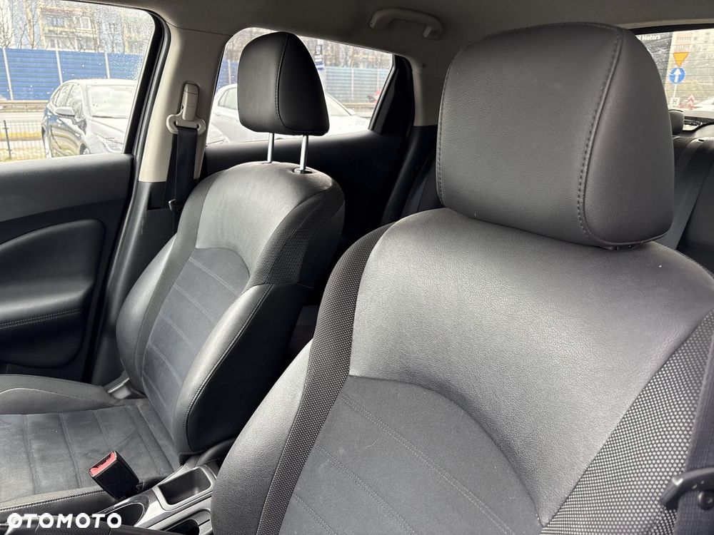 Nissan Juke 1.6 N-Connecta Xtronic - 11