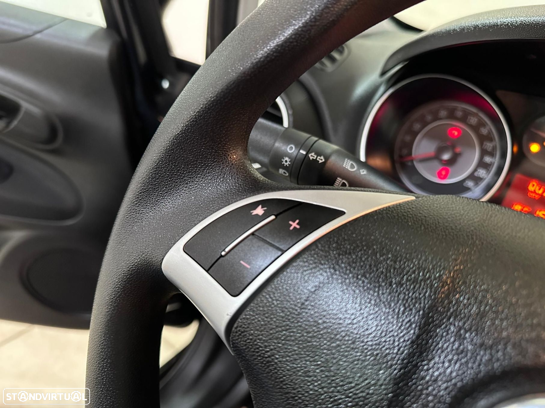 Fiat Punto 1.2 Lounge S&S - 18