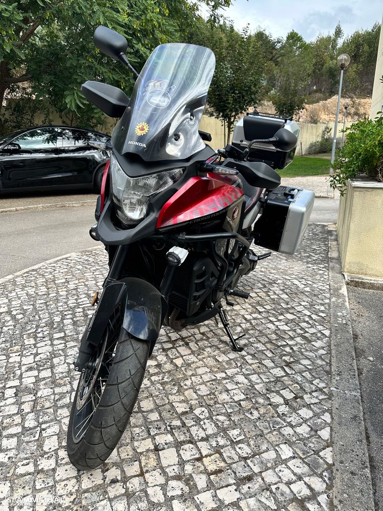 Honda VFR - 3