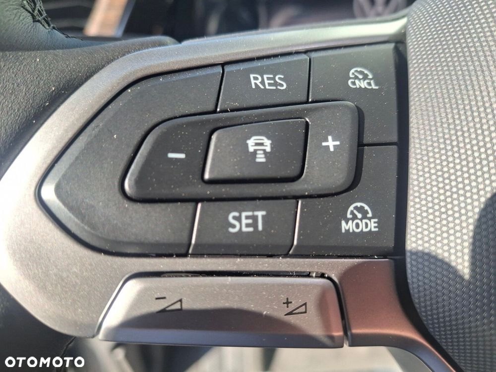 Volkswagen Multivan - 30