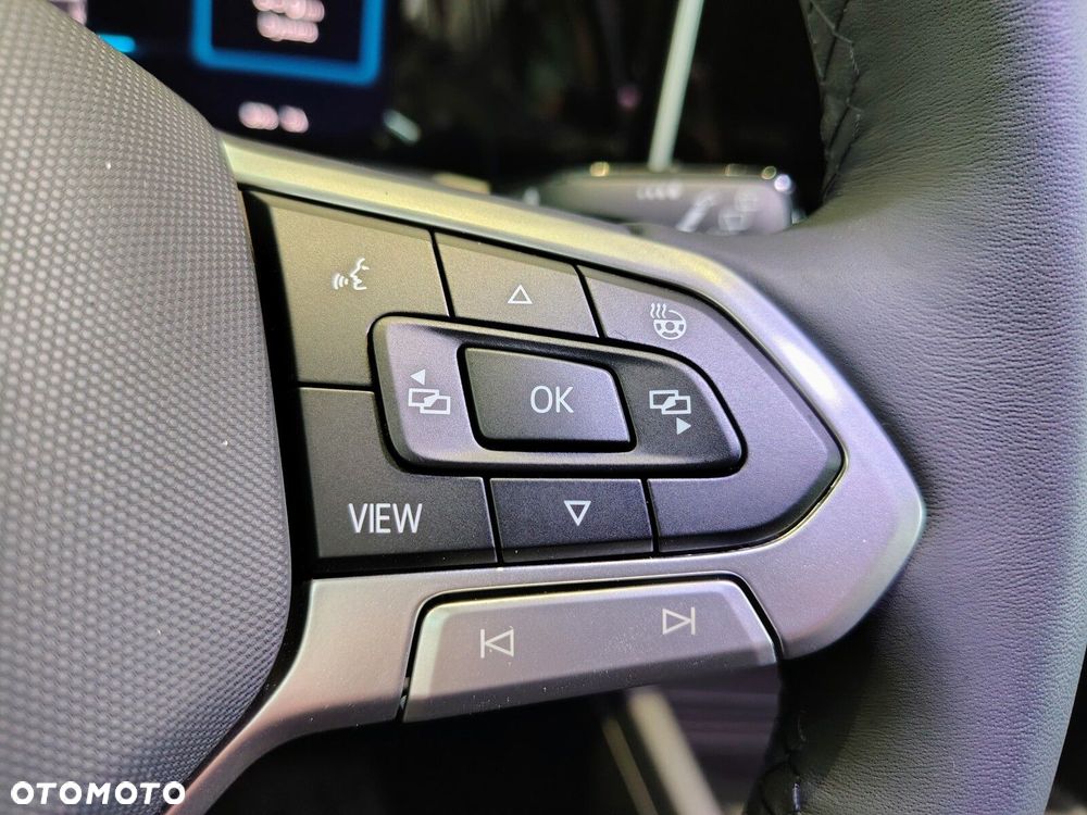 Volkswagen Golf - 13