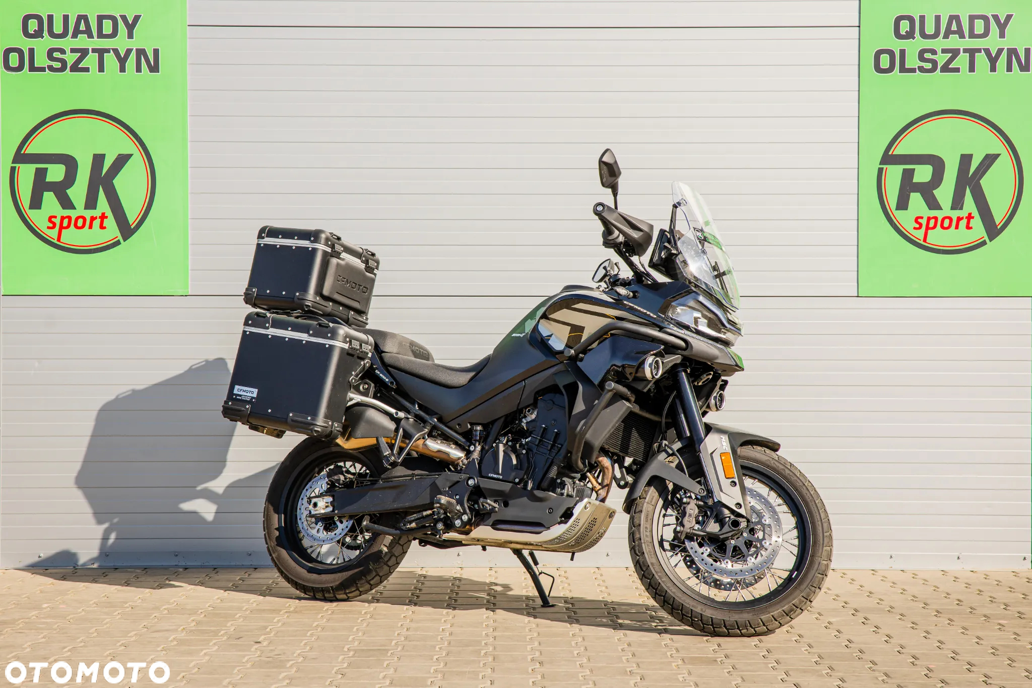 CFMoto MT - 15