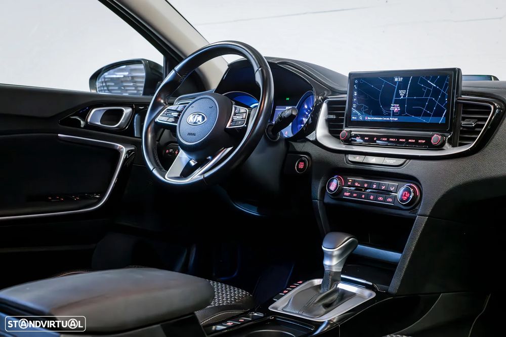 Kia XCeed - 11