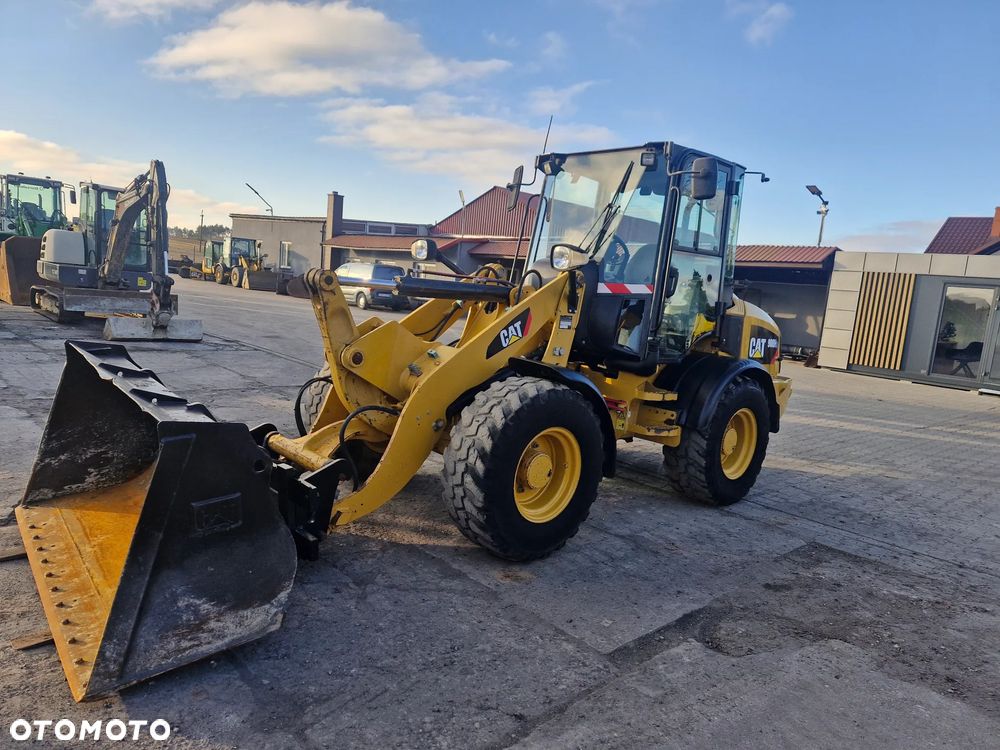 Caterpillar 908H2 - 4