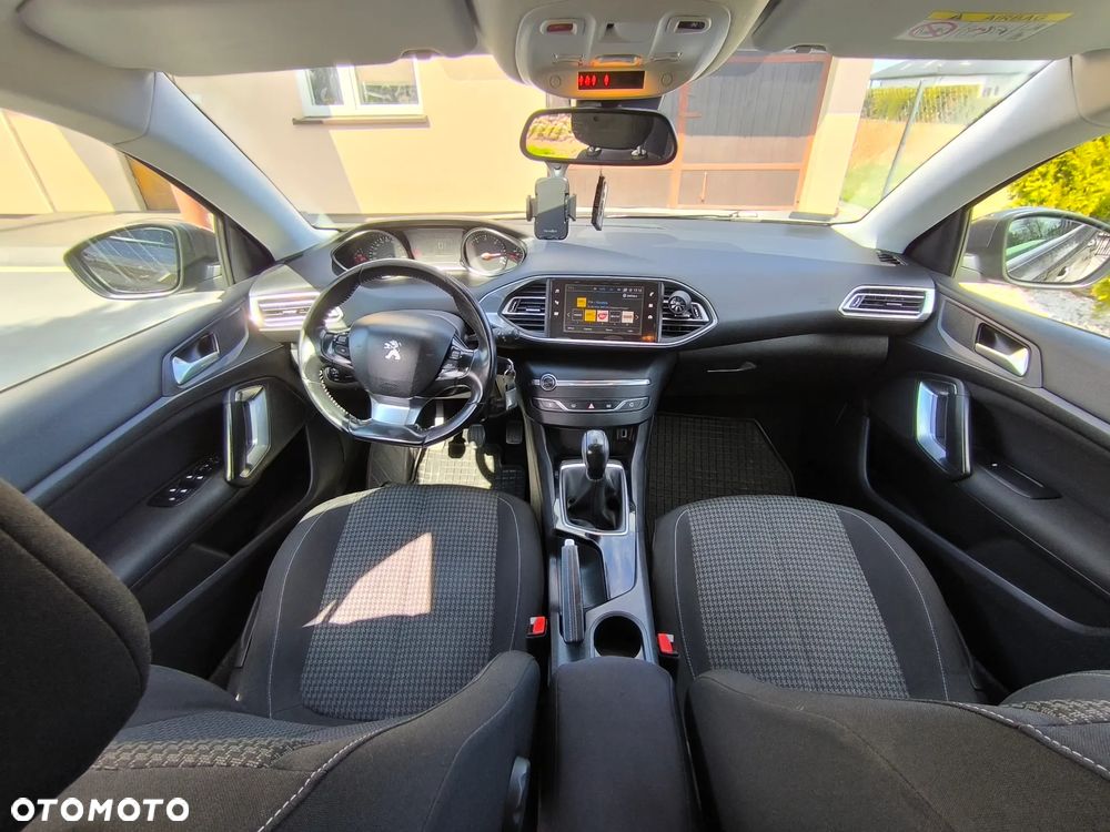 Peugeot 308 1.6 BlueHDi Active S&S - 17