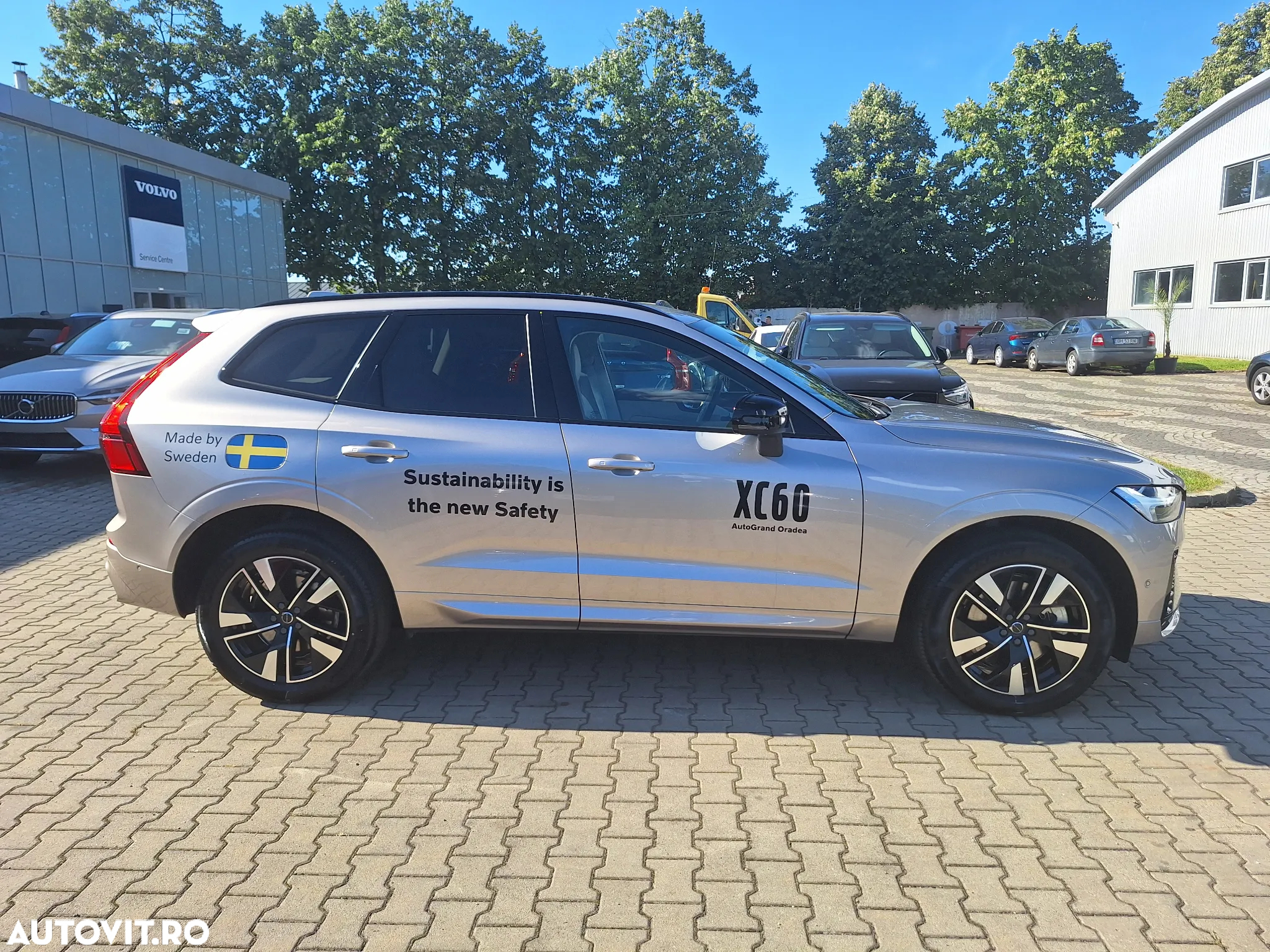Volvo XC 60 T6 AWD AT PHEV Plus Dark - 7