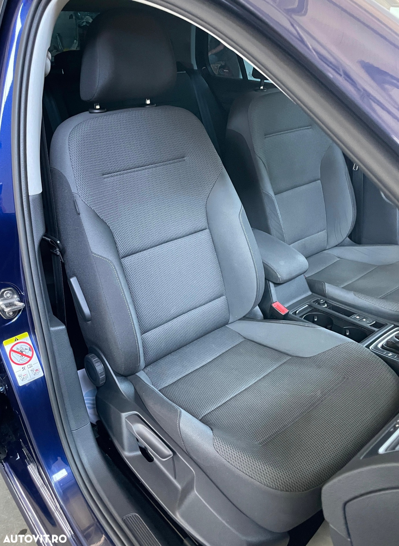 Volkswagen Golf 2.0 BlueTDI DSG Comfortline - 25