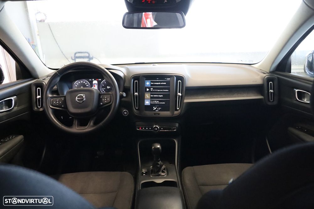 Volvo XC 40 1.5 T2 Momentum Core - 16