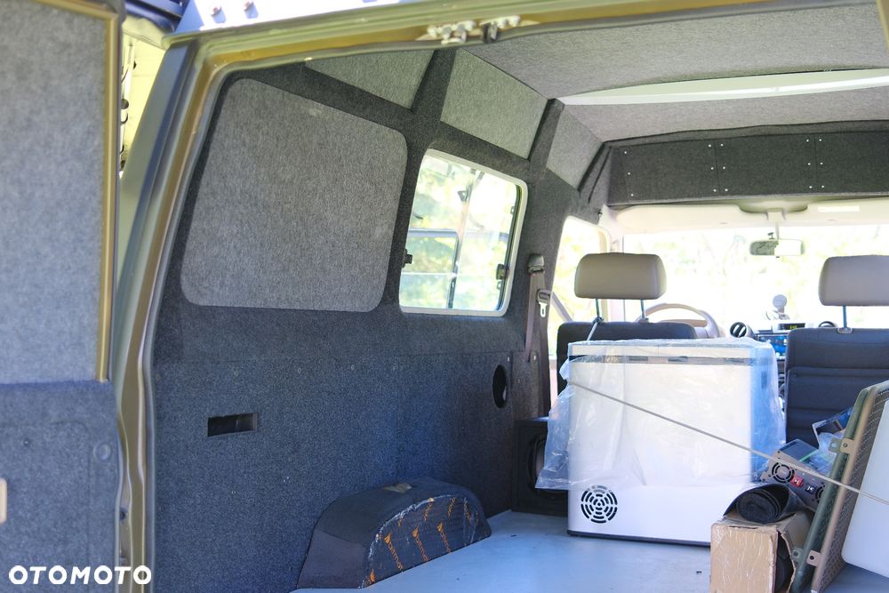 Toyota Land Cruiser - 20
