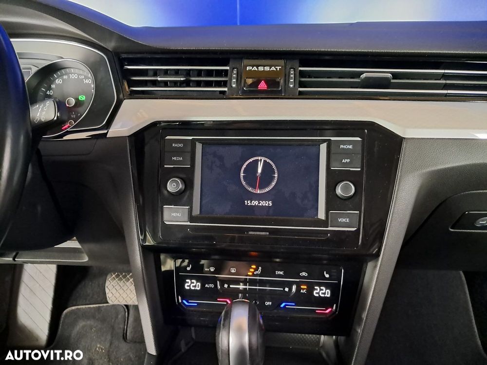 Volkswagen Passat - 17