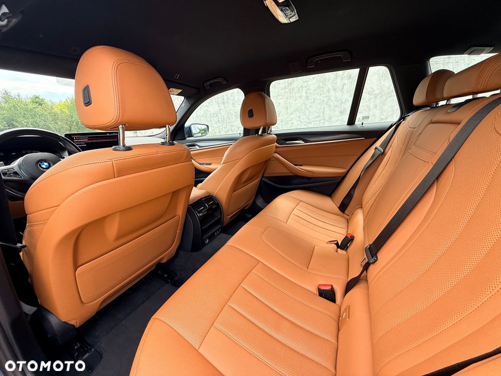 BMW Seria 5 530i xDrive M Sport sport - 18