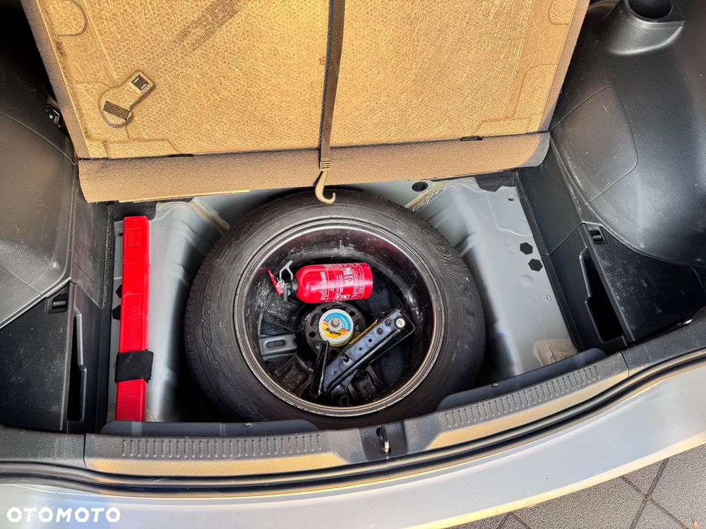 Toyota Verso 1.8 Premium - 14