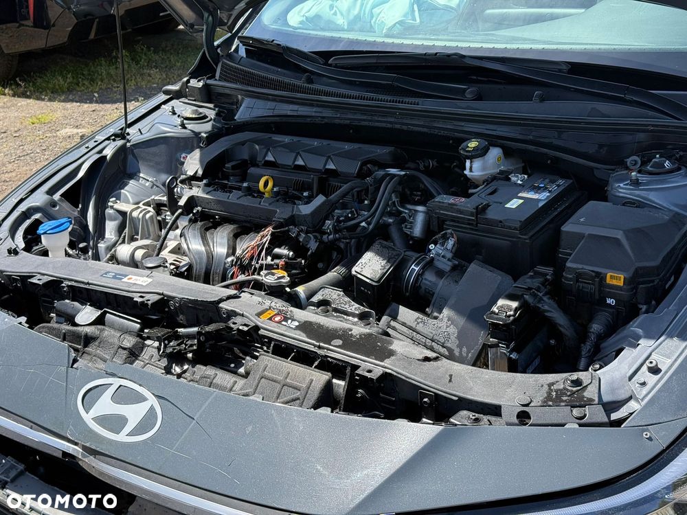 Hyundai Elantra 1.6 Modern CVT - 7