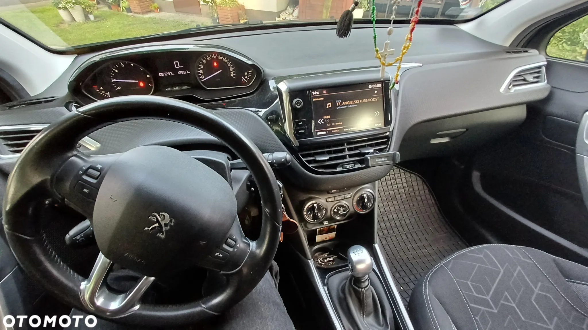 Peugeot 2008 1.2 Pure Tech GPF Active S&S - 9