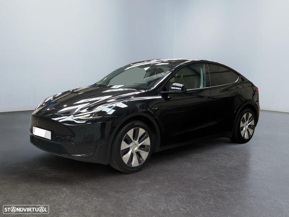 Tesla Model Y Standard RWD - 7
