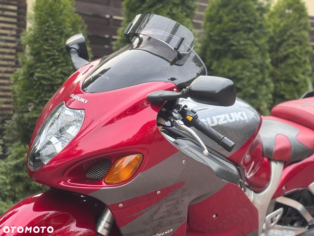 Suzuki GSX - 18