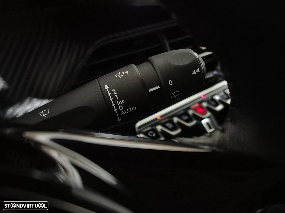 Peugeot 2008 1.2 PureTech Active Pack - 27