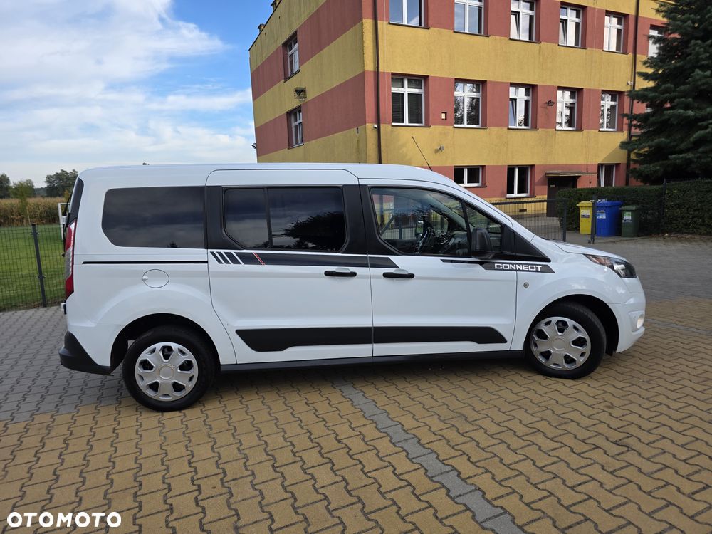 Ford Tourneo Connect Grand 2016 photo 4