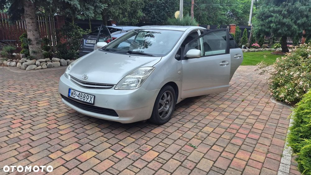 Toyota Prius 1.5 VVT-i Sol - 19