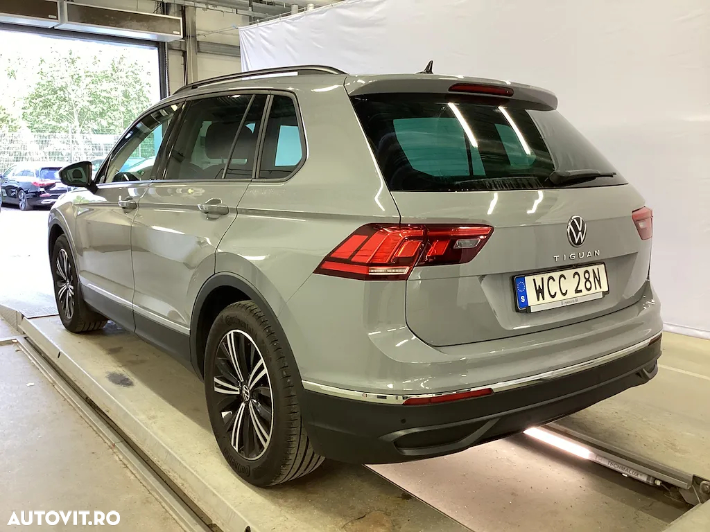 Volkswagen Tiguan - 3