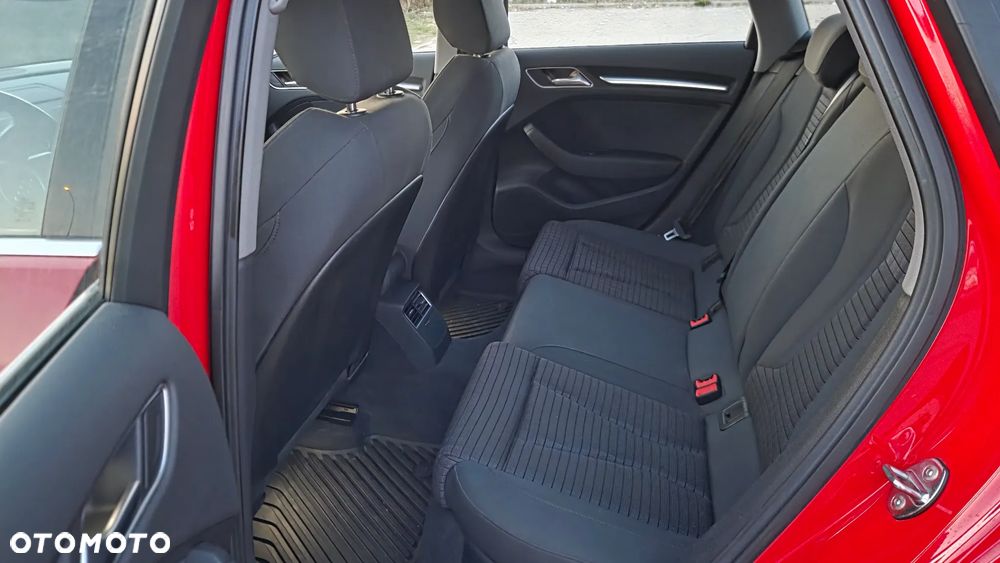 Audi A3 Sportback 1.4 TFSI e-tron Sport S tronic - 12