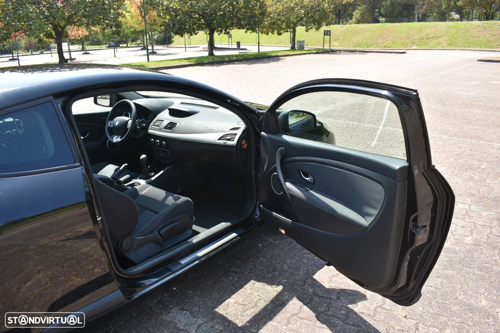 Renault Mégane Coupe - 16