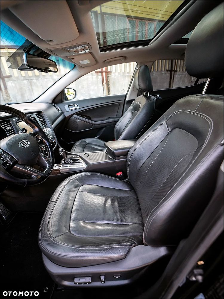 Kia Optima - 36
