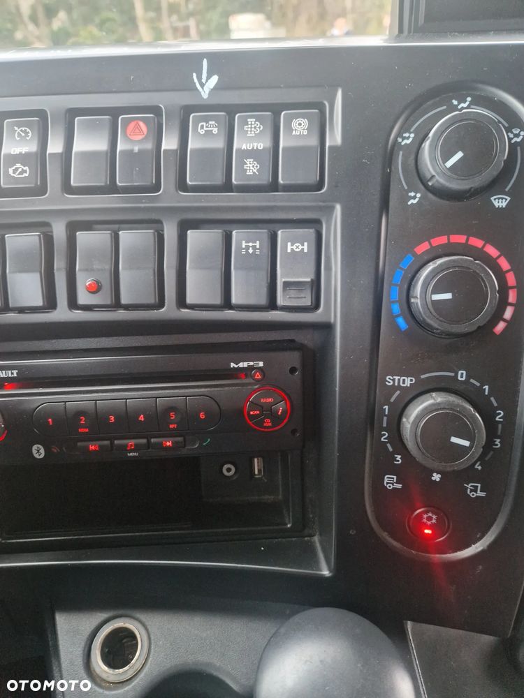 Renault D 250.16 - 6