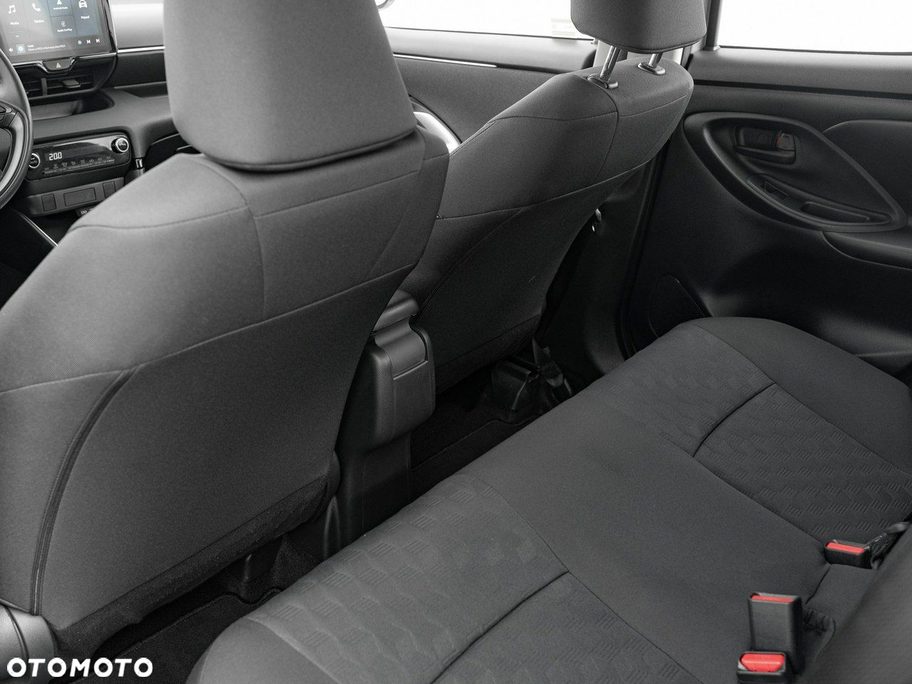 Toyota Yaris Hybrid 1.5 Comfort - 23