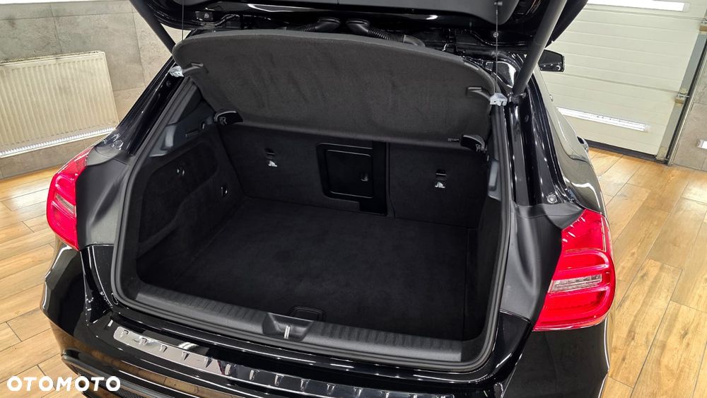 Mercedes-Benz GLA AMG 45 4-Matic - 24