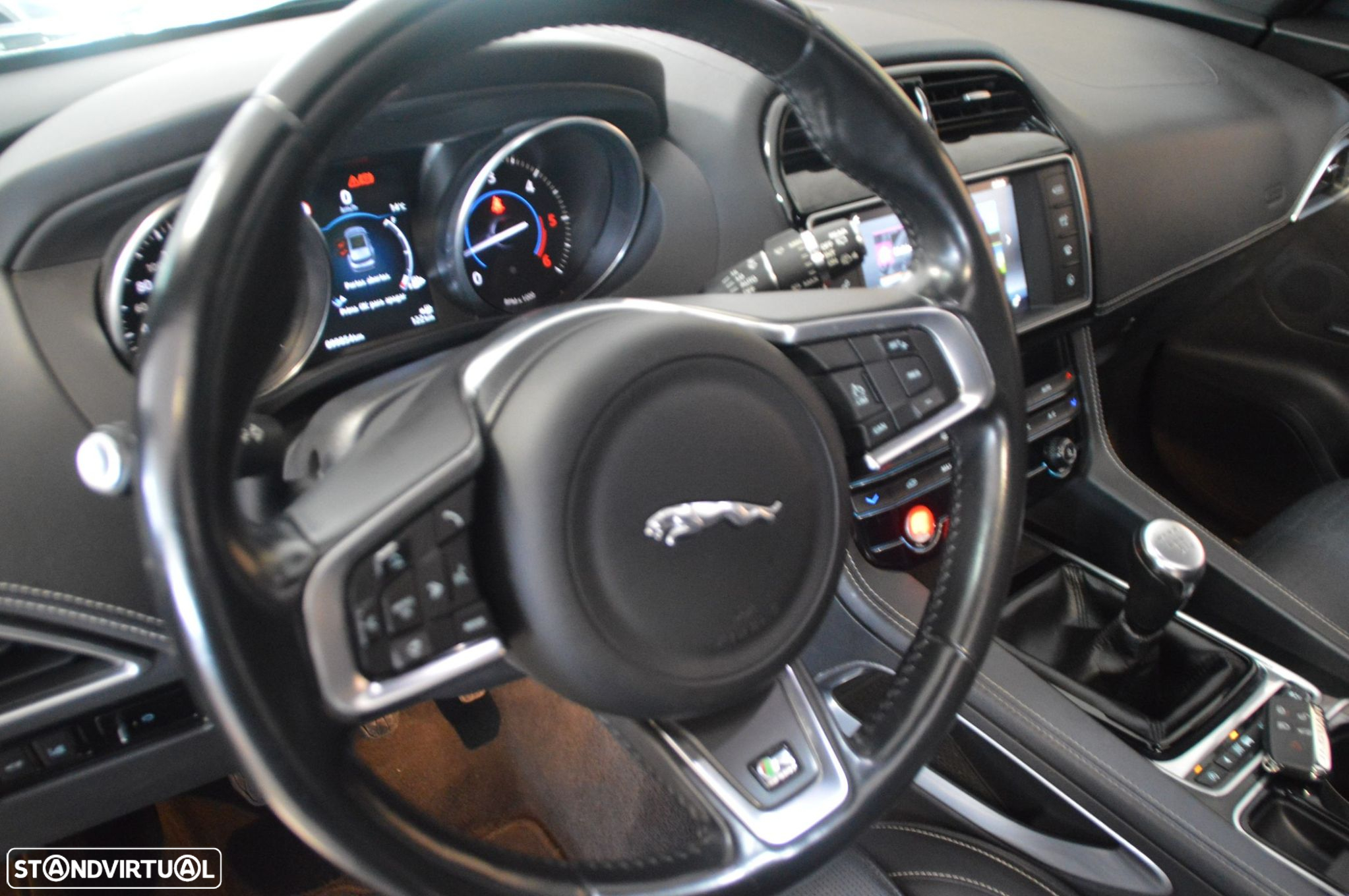 Jaguar F-Pace 2.0 i4D R-Sport AWD - 49