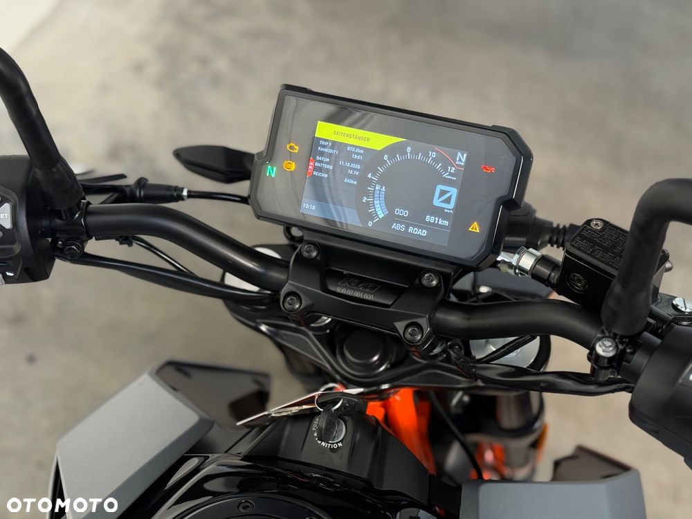 KTM Duke - 22